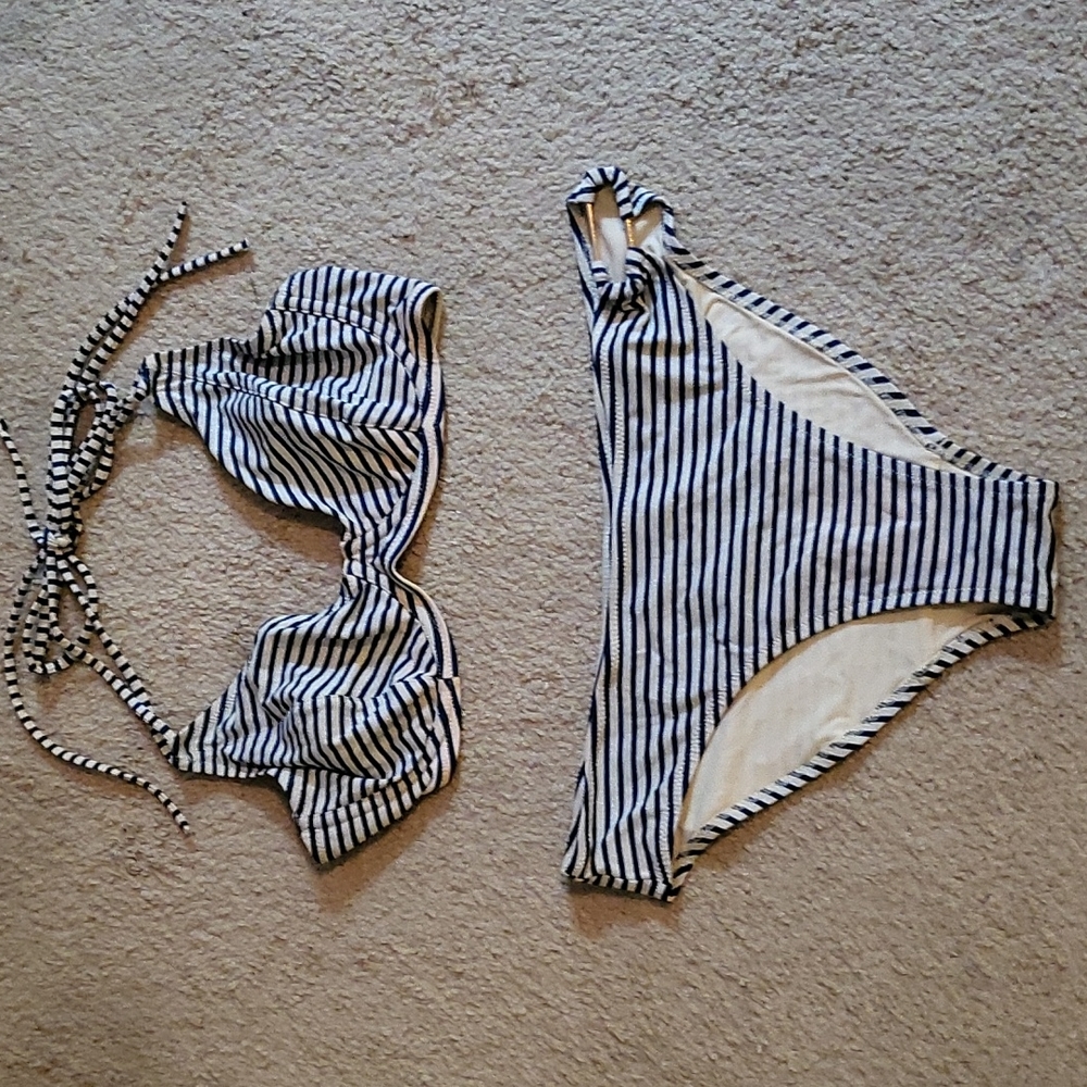 Striped Navy and White Bikini Set with Underwire Top